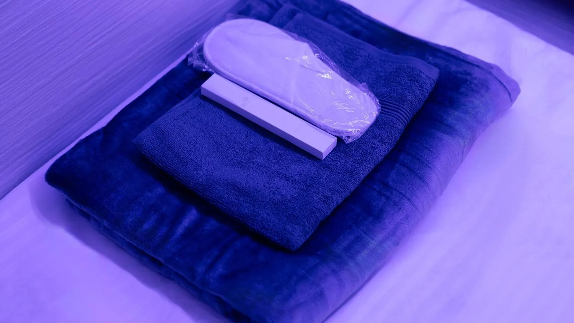 Berloga Capsule Jbr Hotell Dubai Kapselhotell