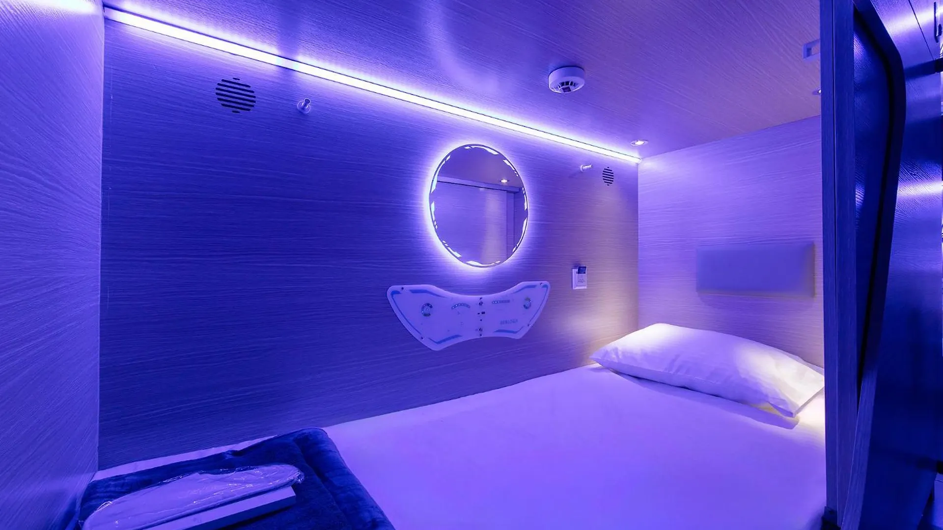 Berloga Capsule Jbr Hotell Dubai