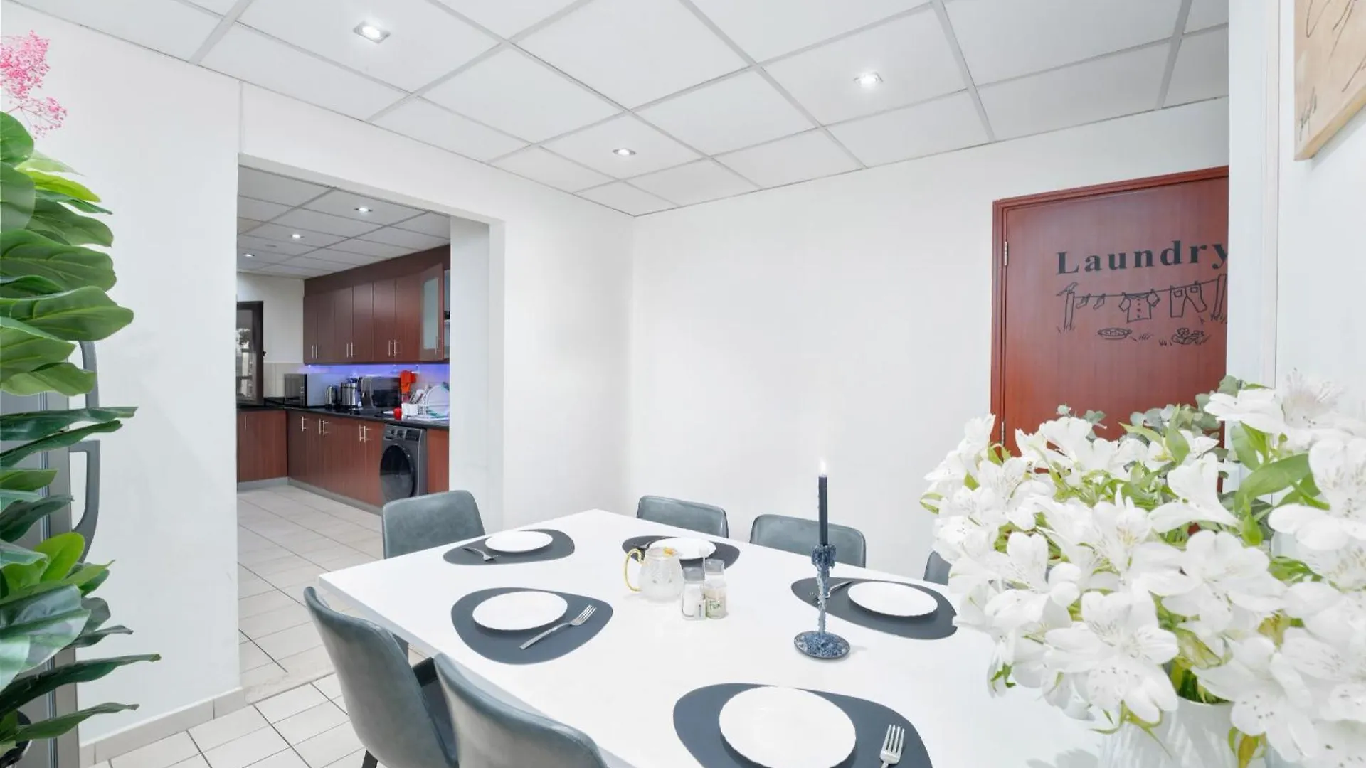Berloga Capsule Jbr Hotell Dubai